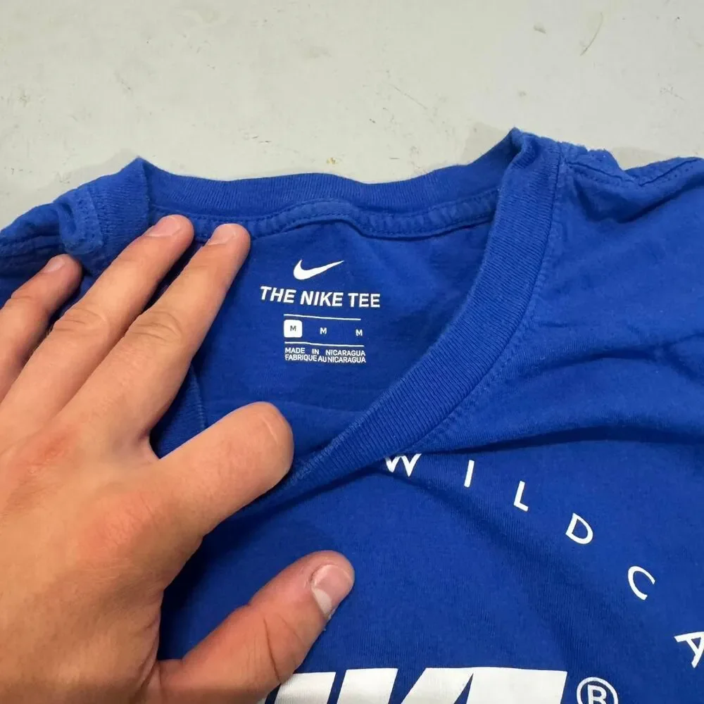 Nike Men's Blue T-shirt
